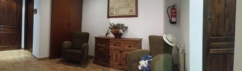 Hostal Rural La Casa Verde Cheles Ngoại thất bức ảnh