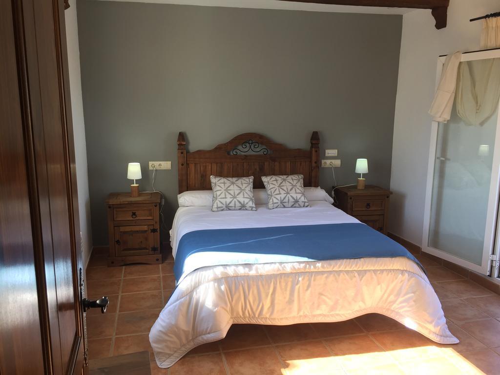 Hostal Rural La Casa Verde Cheles Ngoại thất bức ảnh